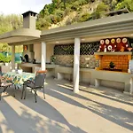 Elegant With Pool & Garden In Eleousis Villa