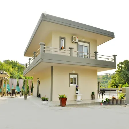 Elegant With Pool & Garden In Eleousis Villa Kalithies