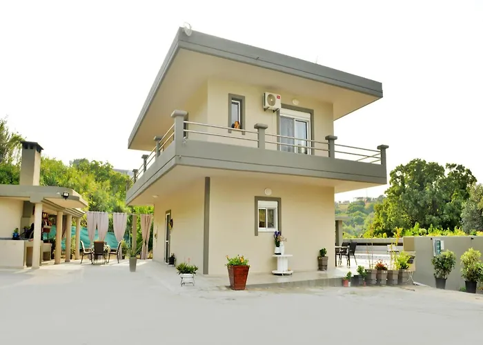 Elegant With Pool & Garden In Eleousis فيلة Kalithies